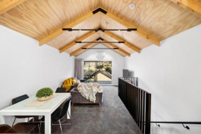 2 Bed 2 Bathroom Brand New Paradise 8 mins to CBD
